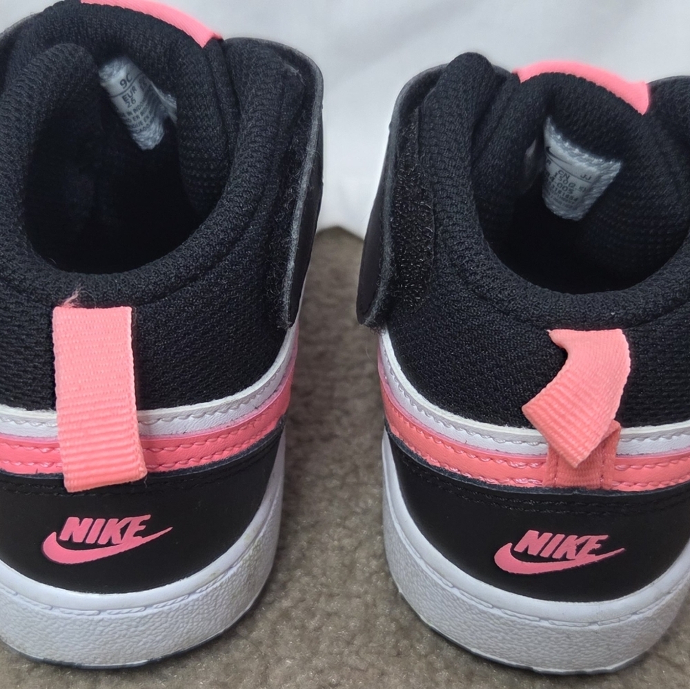 Nike Kids Black, White and Neon Pink Sneakers - Picture 4 of 11